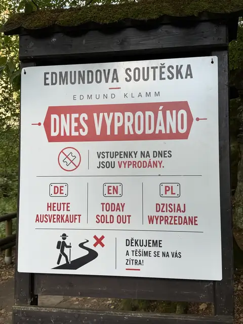Schild an der Edmundsklamm: Tickets für heute ausverkauft – wasbraucheich.de